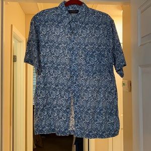 Roundtree and yorke short sleeve button up shirt
